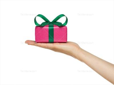 تصویر با کیفیت جعبه کادو تولد با پس زمینه سفید